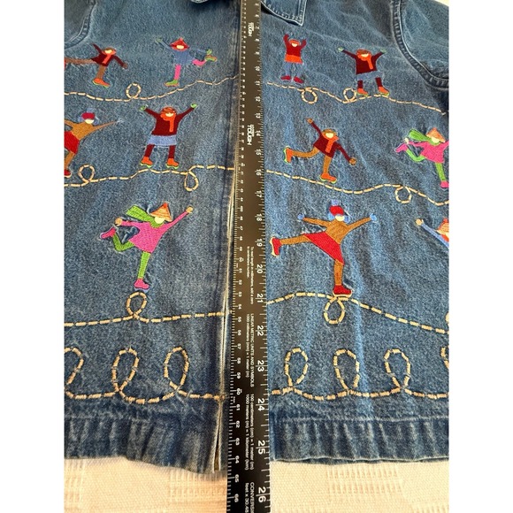 Embroidered Novelty Shacket Ice Skaters Denim Jacket Winter whimsical Teacher M - Picture 6 of 9
